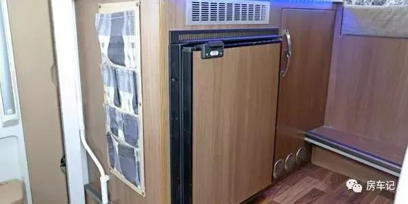 新款凯伦宾威房车双拓展,新款凯伦宾威依维柯房车