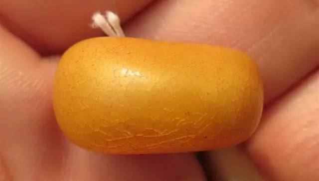 烤色蜜蜡和老蜜蜡的鉴别,老蜜蜡的鉴别方法和图片