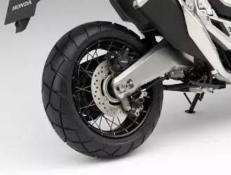 本田跨界“万金油”X-ADV泰国上市，售价8.3万！