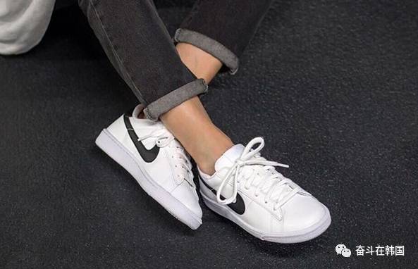 换季该买什么鞋子,换季买什么鞋子好看