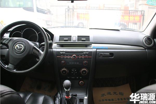 2006款马自达323新车多少钱,2011款马自达3新车多少钱