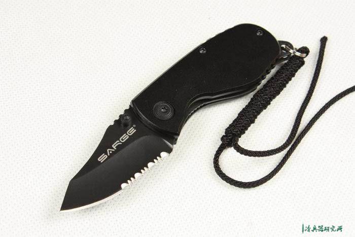 比口袋刀更具防身功能，自带法律豁免属性的鼠标刀