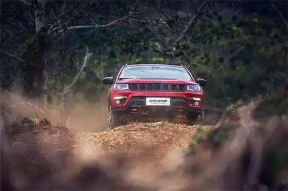 孙俪代言的吉普车,jeep指南者孙俪代言视频