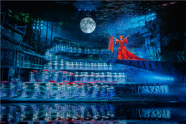 边城视频讲解,边城演出实景