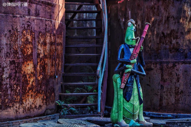 佛山石湾公园马桶瀑布,最奇葩的景点马桶瀑布