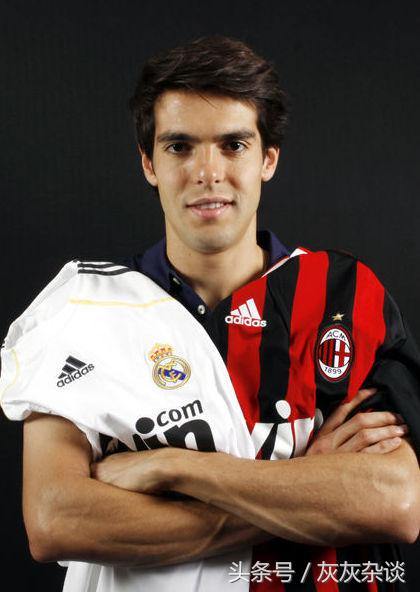 足球梅西绝杀时刻燃爆全场观众,足球梅西精彩瞬间巴黎