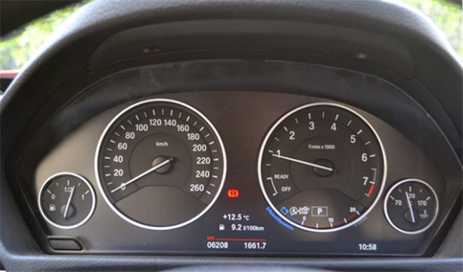 宝马318li和320li区别,宝马318li沉浸式体验