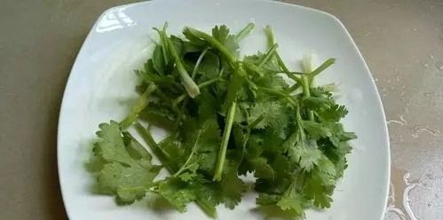 感冒多发的春天多吃点紫甘蓝可以预防教你一道小菜好吃易学