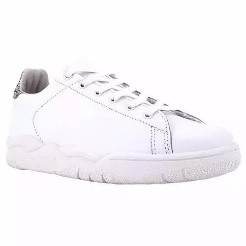 璧拌繃閭ｄ箞澶氳矾姝屾洸,璧拌繃閭ｄ箞澶氳矾