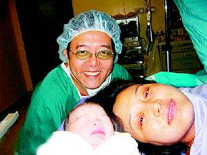 “男人婆”张延淡出娱乐圈女儿已12岁，原来娱乐圈夫妻这么多