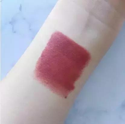 种草秋冬必备滋润口红,种草一款好用的唇膏