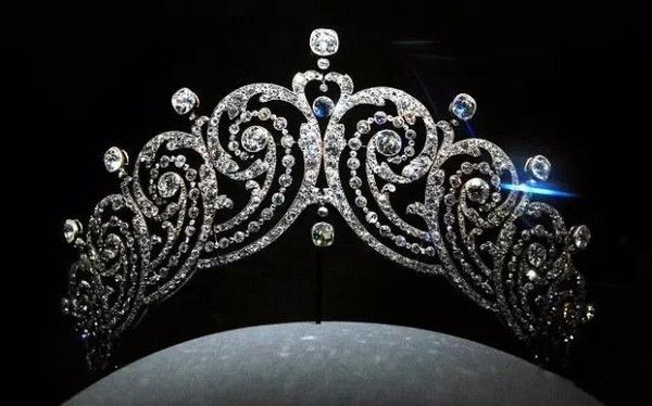 十大世界顶级珠宝品牌,世界十大知名珠宝品牌及介绍