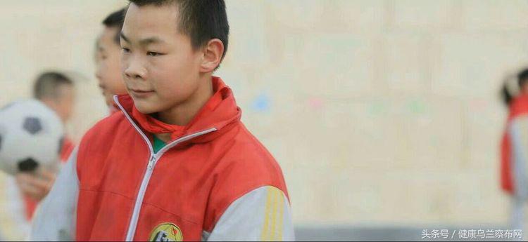 巩建伟,集宁区光明街小学校长巩建伟