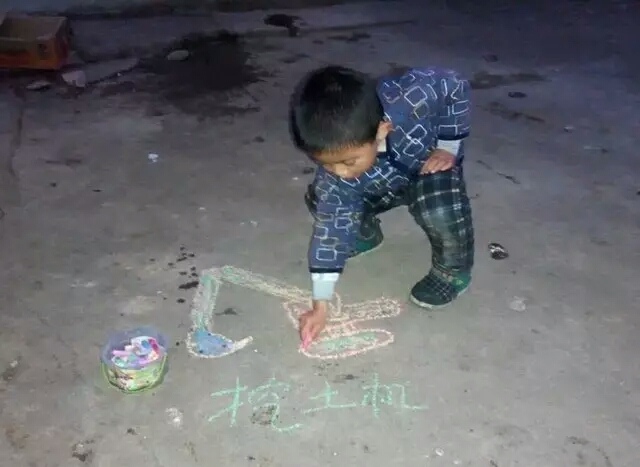 挖机工资按小时还是按天,挖机工资为何那么高