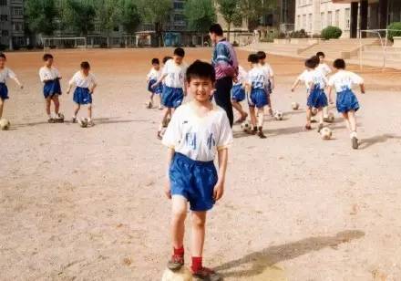 杨幂签约艺人选秀,杨幂签约的男歌手