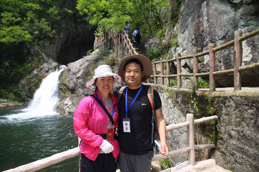 山东领秀户外:千里挺进大别山,众雄傲视天堂寨