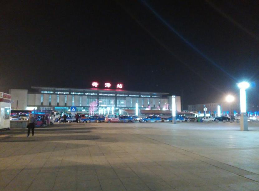 青岛旅游第一餐,好客山东大虾青岛版