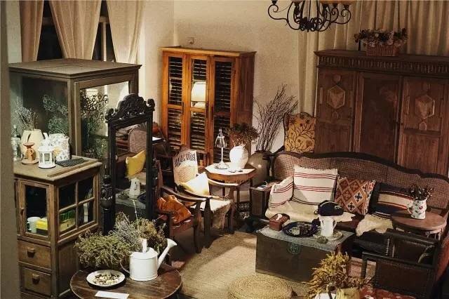 太多人读得懂风花雪月,读懂风花雪月却走不出沧海桑田