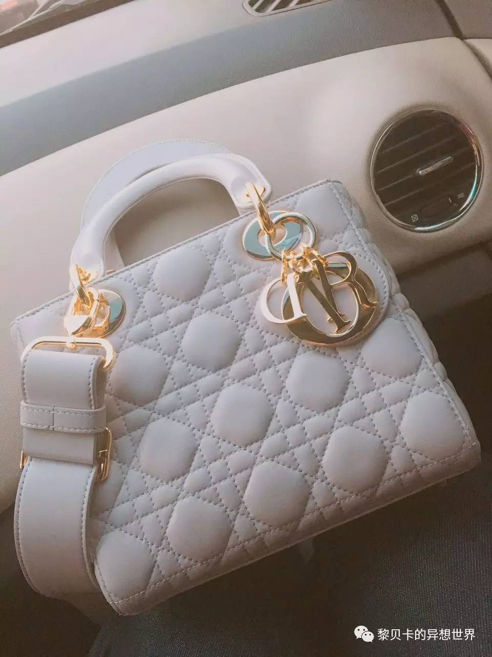 不想出门一出门就害怕,不想出门一要出门就焦虑