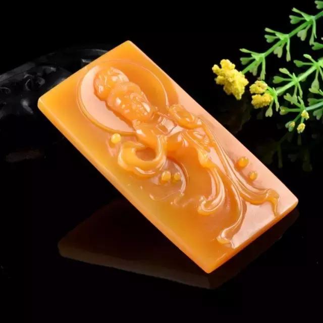 现在黄龙玉手镯的价格是多少,黄龙玉手镯便宜