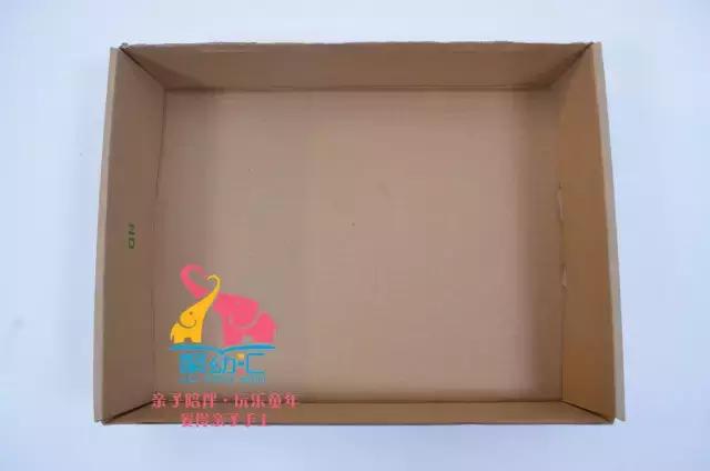 玩过手动的桌上足球,还没玩过用嘴吹的