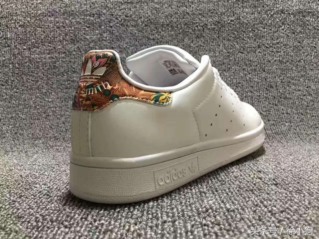 adidas史密斯的脚感,adidas史密斯小白鞋穿搭