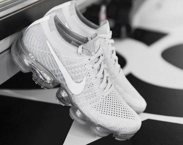 阿迪耐克有哪些值得买的鞋,阿迪耐克有哪些百搭的鞋子