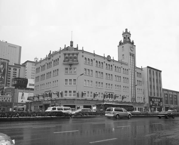 循着时间的绳索｜老大连的繁华商业带