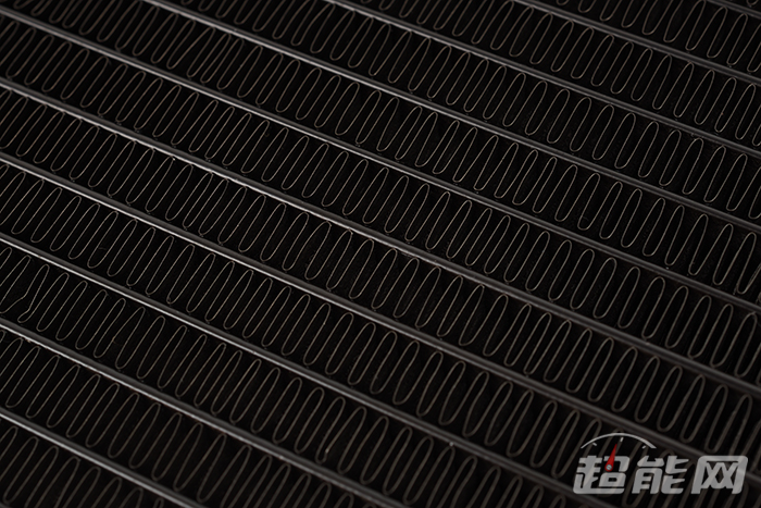 酷冷至尊MasterLiquidLite240散热器评测:初玩水冷之选