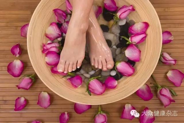 老中医总结的足浴妙方,各种疾病足浴药方