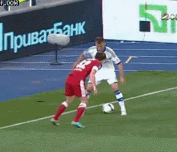 足球赛场十大搞笑瞬间图,足球gif搞笑图片