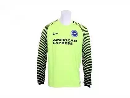 “海鸥”升超！蓝白剑条衫再现顶级联赛！