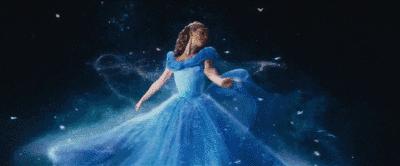 最开始拿着这个往脸上震的时候，我内心是拒绝的！