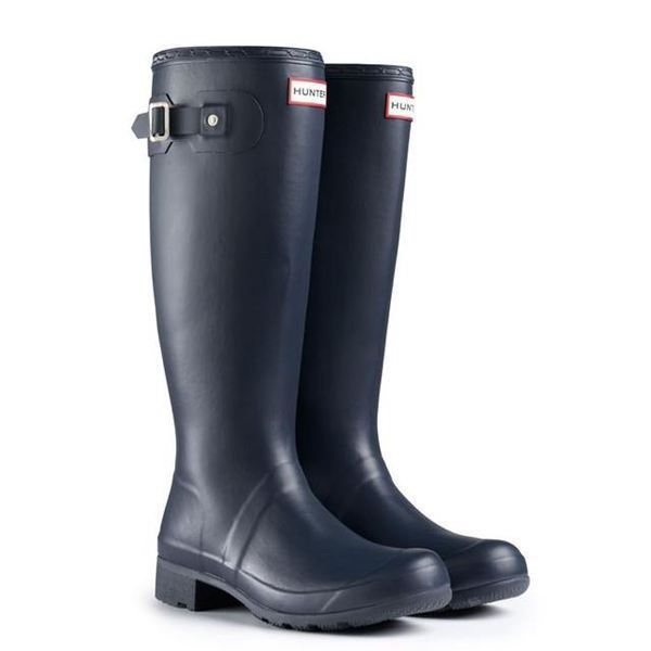 如何下雨天不弄湿鞋,下雨天不湿鞋的方法技巧