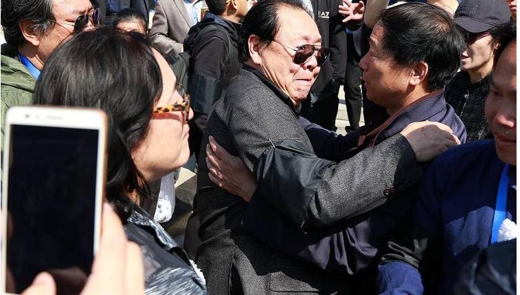 杨洁纪念六小龄童,杨洁告别唐僧师徒