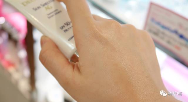 最好用的8款平价防晒霜，不管你去非洲还是杭州都晒不黑！
