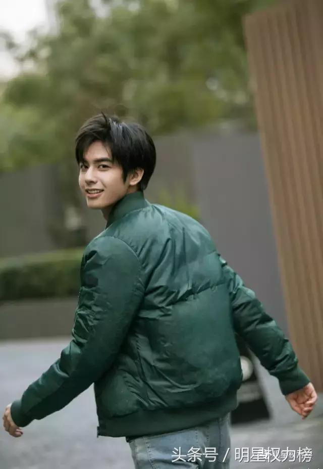 超强少年感！吴磊刘昊然白敬亭丁程鑫全都少年感爆棚！