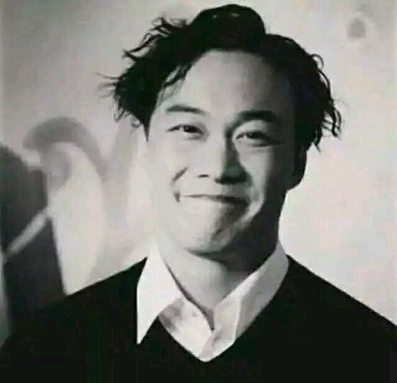 陈奕迅浮夸演唱会现场版,陈奕迅浮夸谐音歌词含义是什么