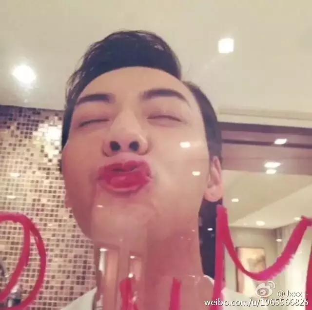 这是一篇有毒且辣眼睛的话题，千万别点开！