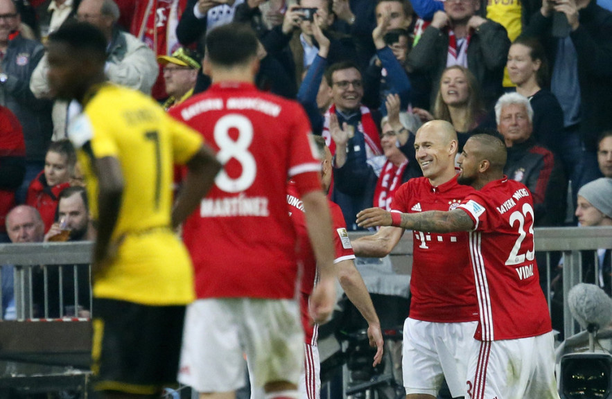 上海上港vs马德里竞技,上海上港对大连一方足球比赛直播