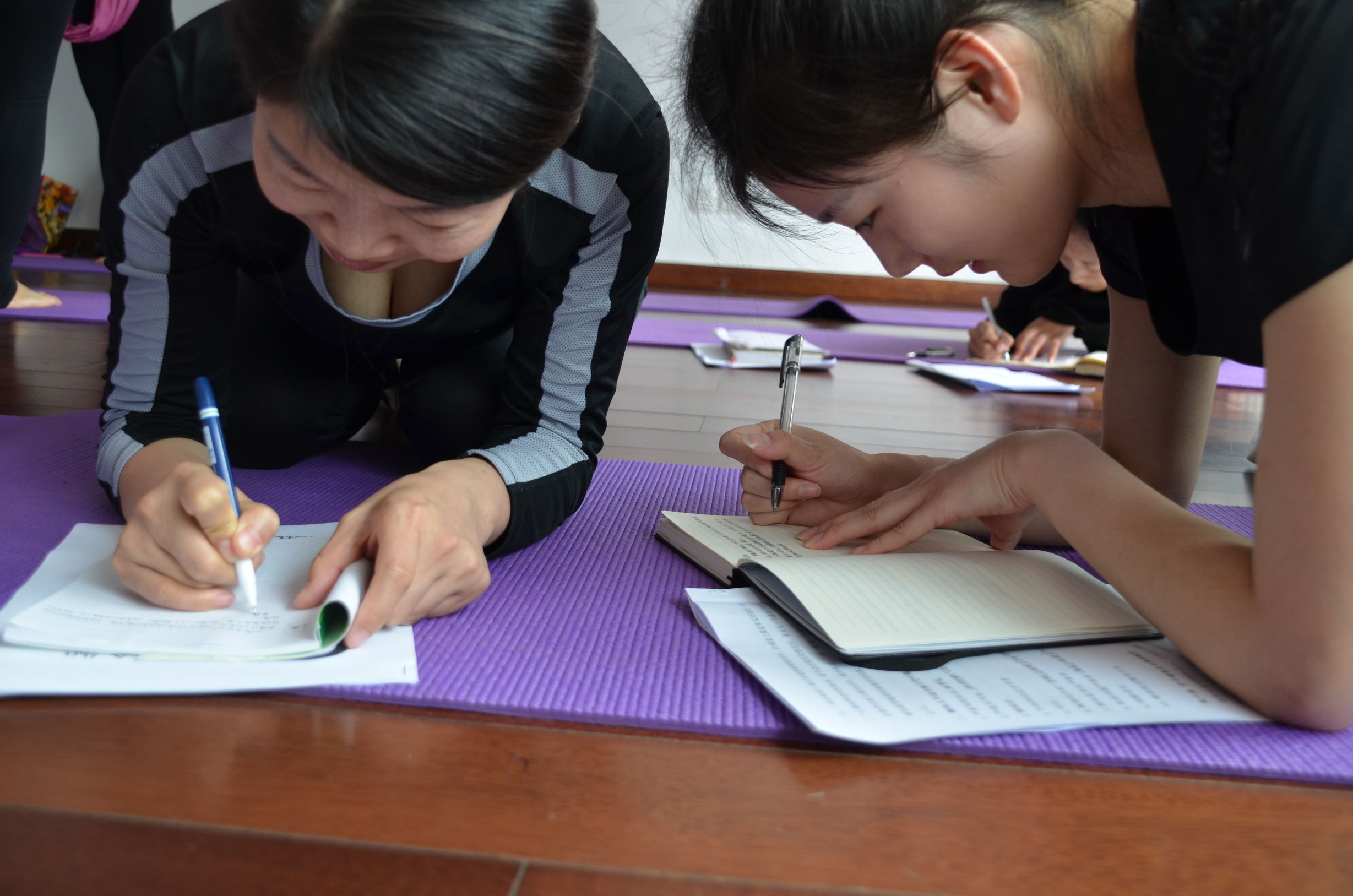 你的瑜伽练对了吗,瑜伽体式你练对了吗快来看看