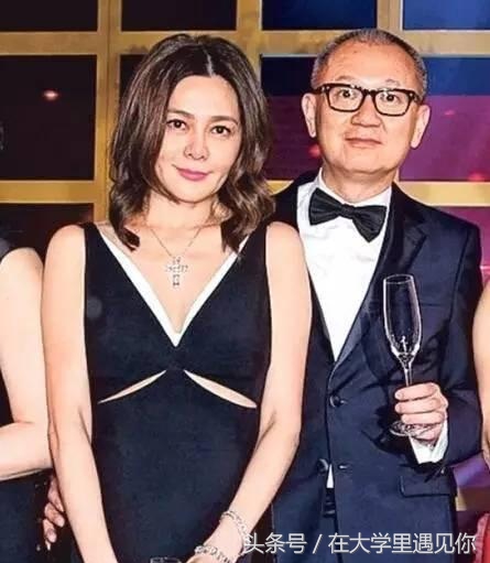 关之琳首度正面回应记者：男人、钱、权，我没主动我没错！