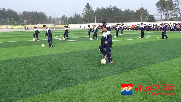 农村足球梦,无棣农村小孩足球梦