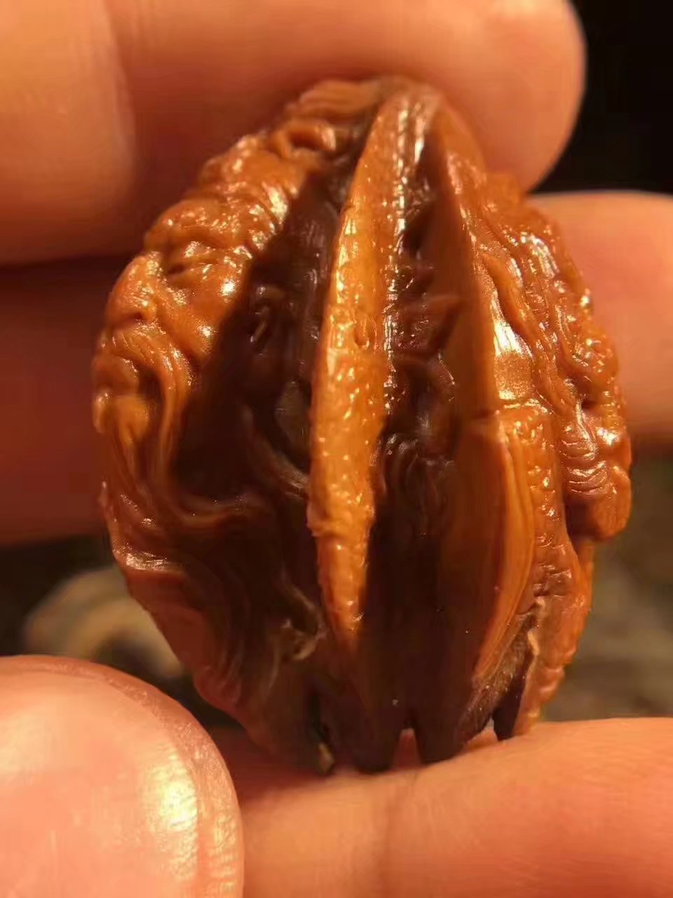 名垂千古的核雕,令人惊叹的核雕艺术