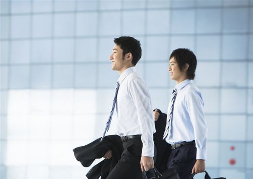 文科大专报考哪些技术比较吃香,文科男生报考什么专业前景好