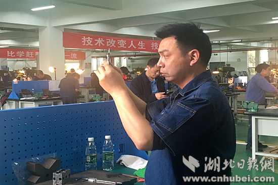 打造行业精兵宜昌又开始选拔“技能状元”啦！