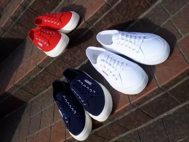 收集各种名牌鞋vansconverse,conversevans鞋子