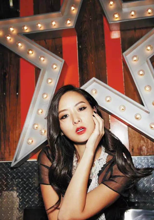 coach蔻驰春日新品,coach蔻驰明星直播