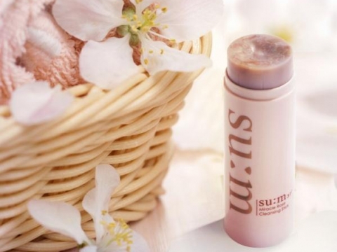 女生都爱用的护肤品,女人都爱的护肤品