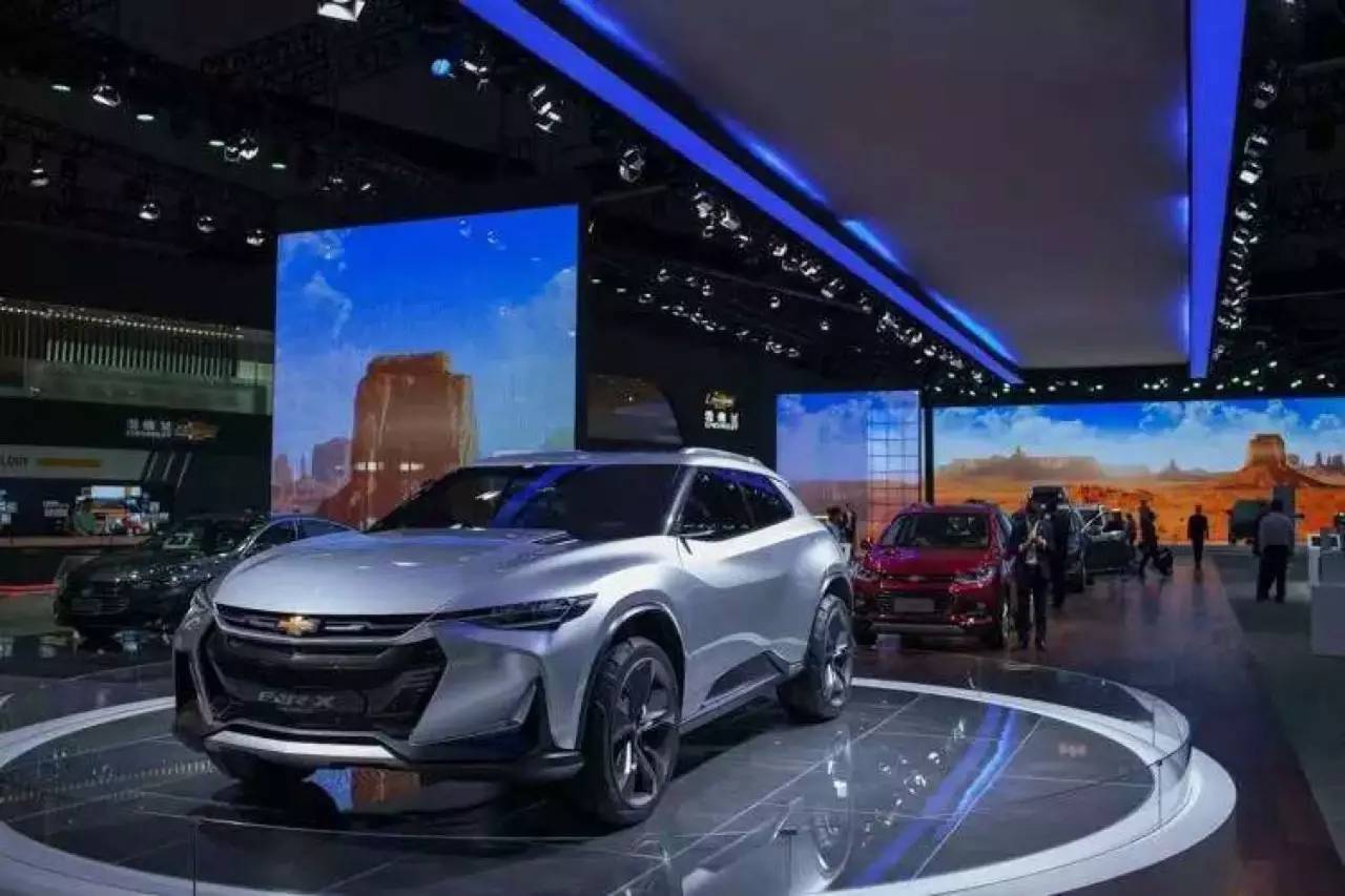 在华拾阶而上的雪佛兰